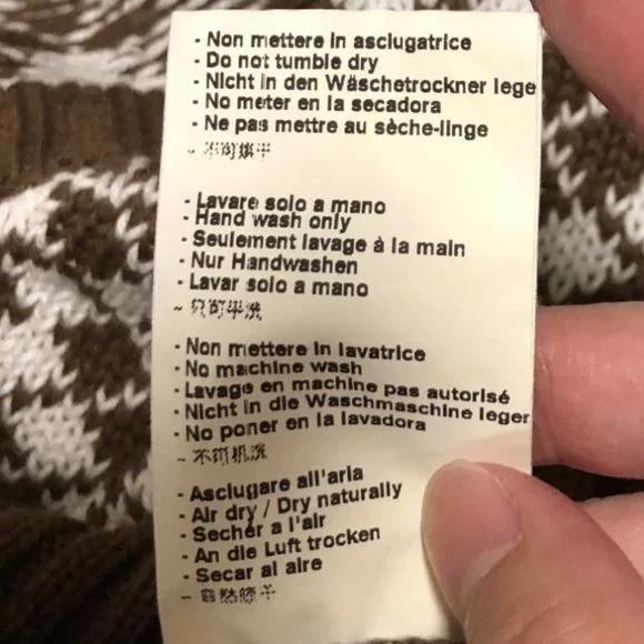 Brandy Melville Women's Knit Sweater Vest - Picture 6 of 6